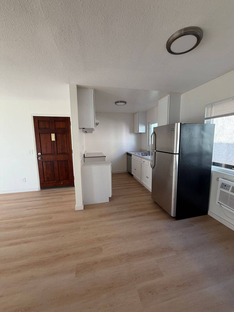 Apartment for rent at 12357-12359 Oxnard St, North Hollywood, CA 91606