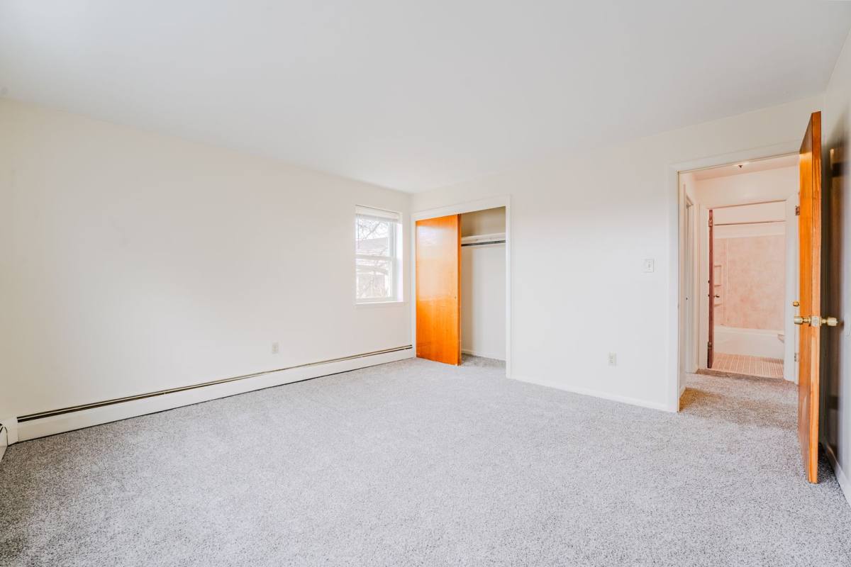 Apartment for rent at 21 Spring St, Windsor Locks, CT 06096