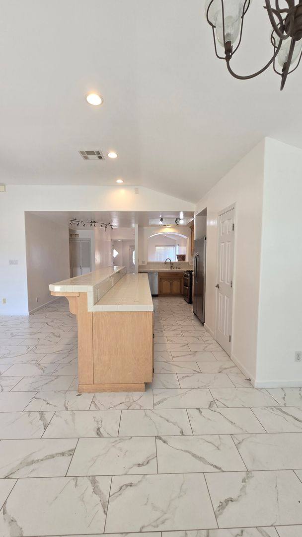House for rent at 10315 Cheyenne Dr, Bakersfield, CA 93312