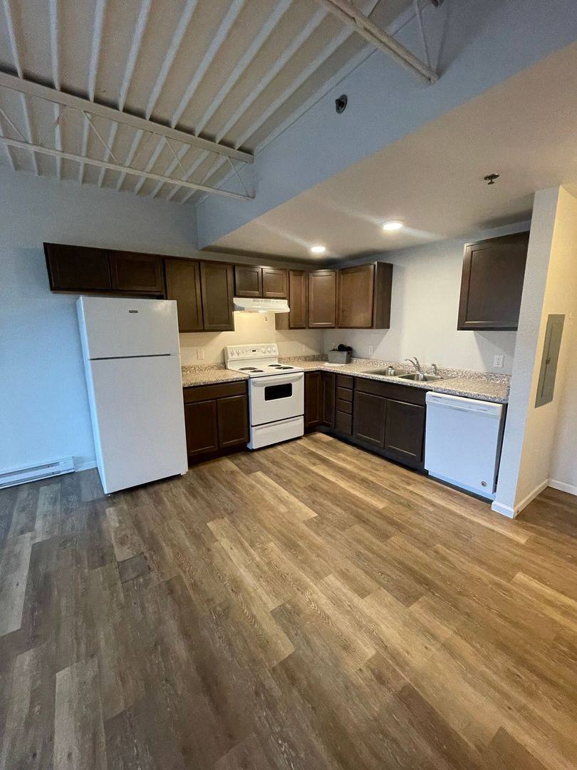 Apartment for rent at 915 S Superior St, Antigo, WI 54409