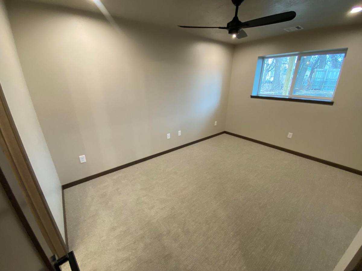 Apartment for rent at 218 S Elmwood Ave, Sioux Falls, SD 57104
