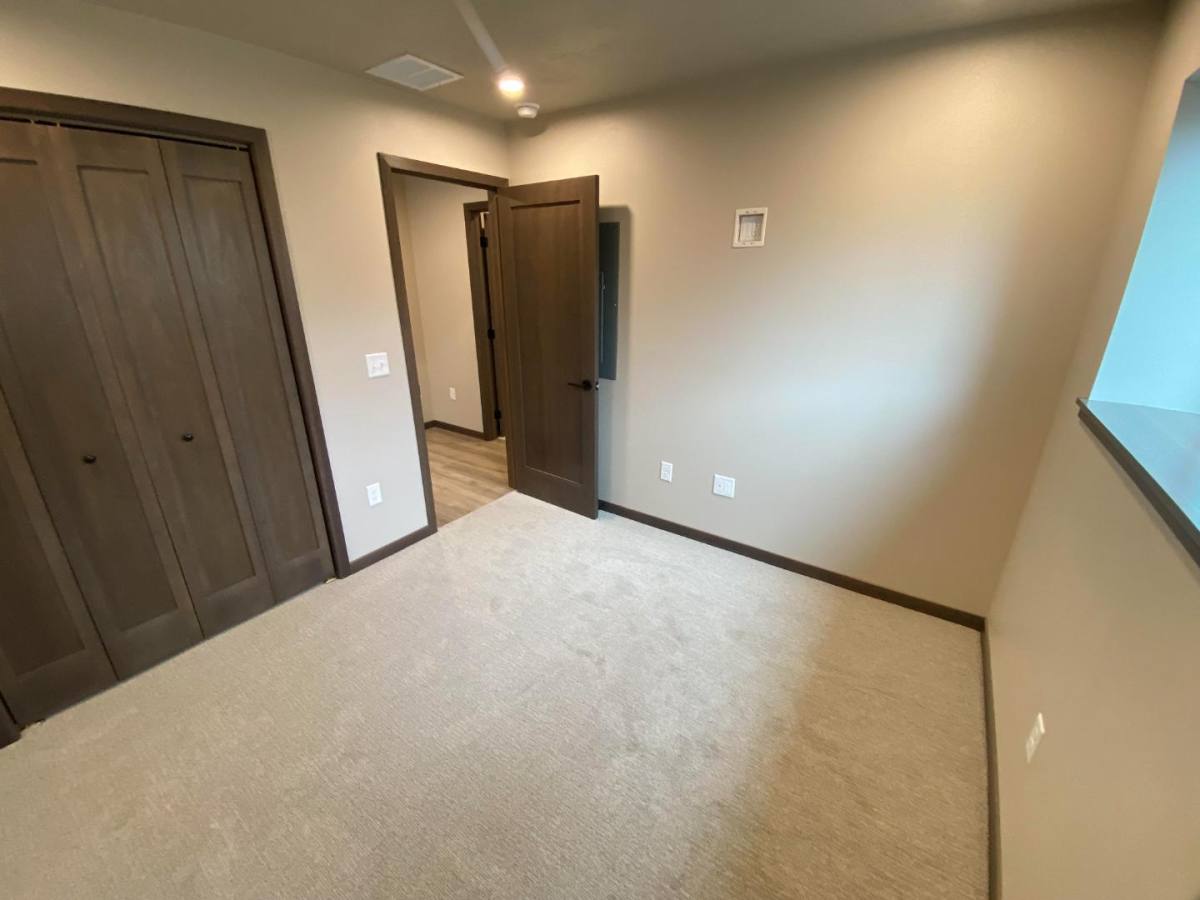 Apartment for rent at 218 S Elmwood Ave, Sioux Falls, SD 57104