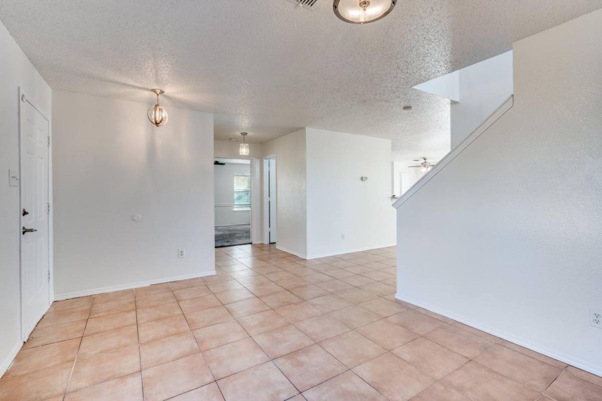 House for rent at 10141 Chapel Rock Dr, Fort Worth, TX 76116