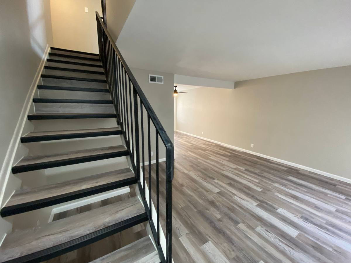 Townhouse for rent at 6243 & 6249 E Greenway Circle, Mesa, AZ 85205