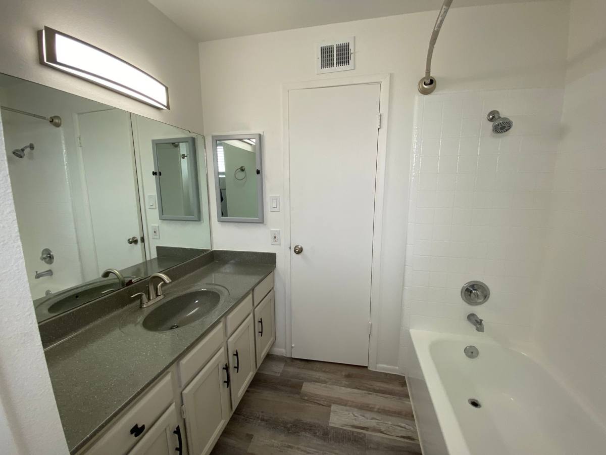 Townhouse for rent at 6243 & 6249 E Greenway Circle, Mesa, AZ 85205