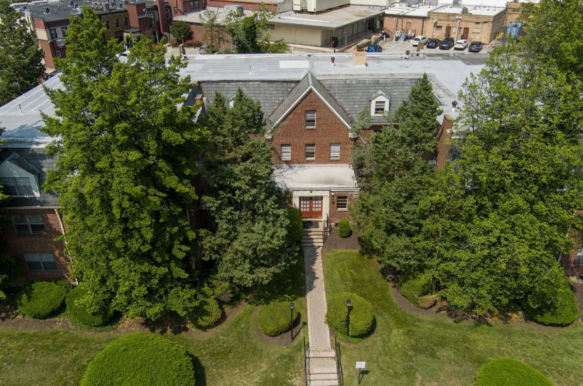 Apartment for rent at 625 E Lancaster Ave, Wynnewood, PA 19096