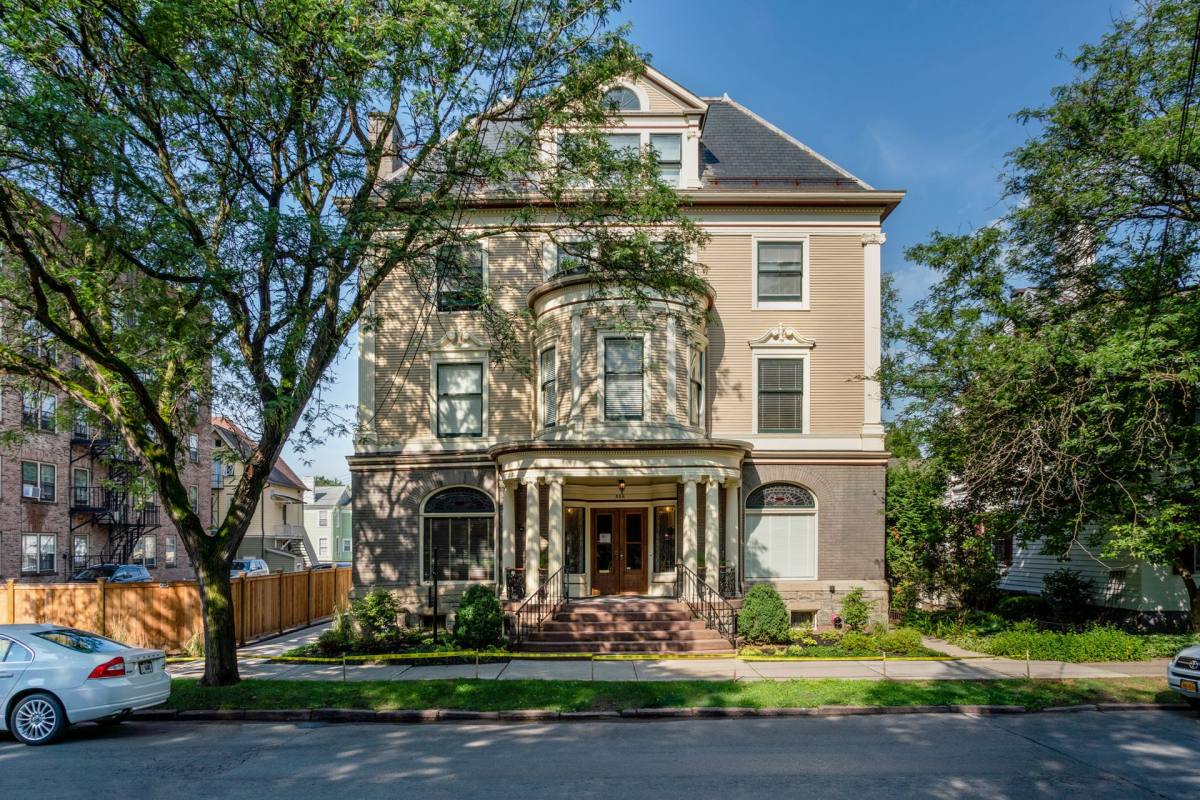 Apartment for rent at 306 N Cayuga St #1A, Ithaca, NY 14850
