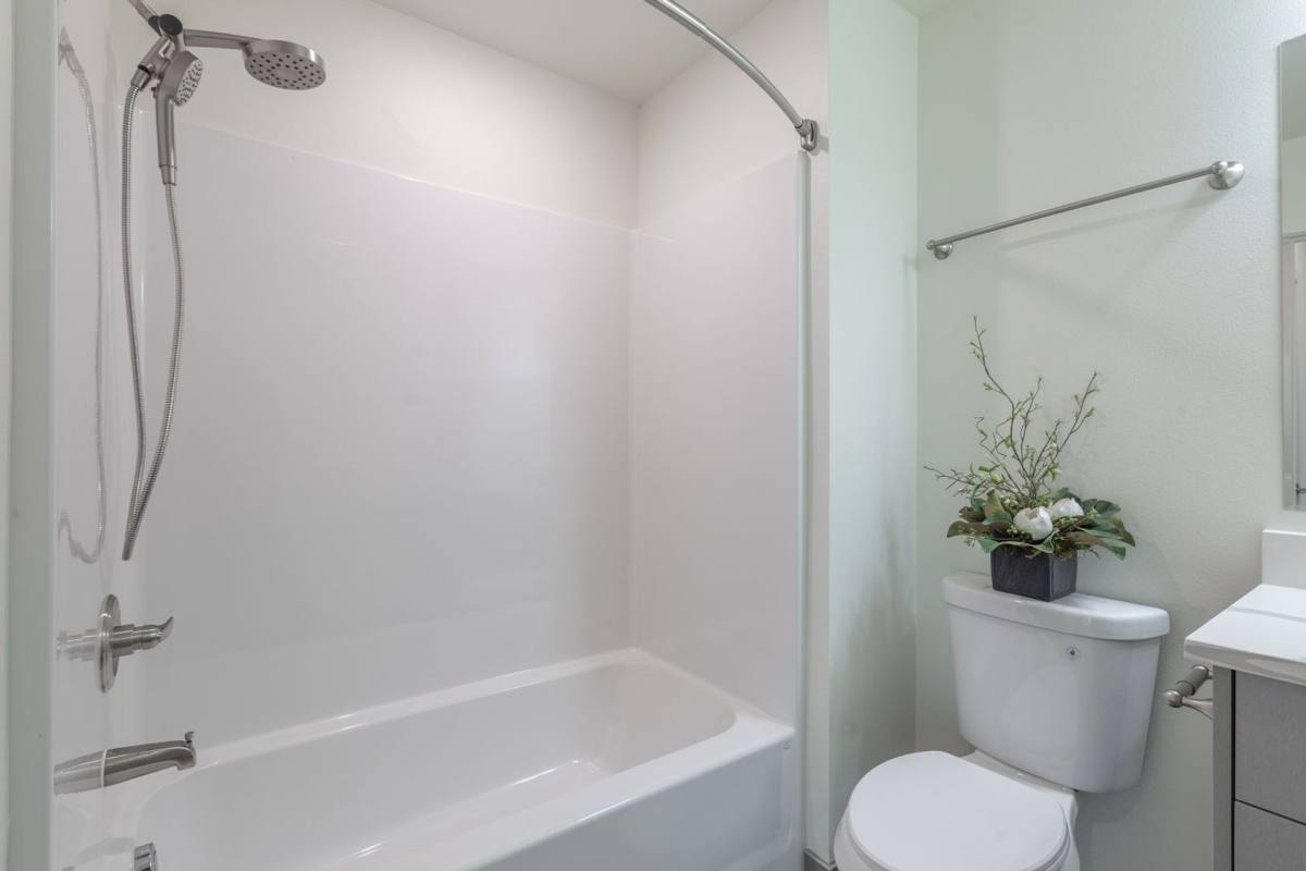 Apartment for rent at 8005 NE 13th Ave, Vancouver, WA 98665