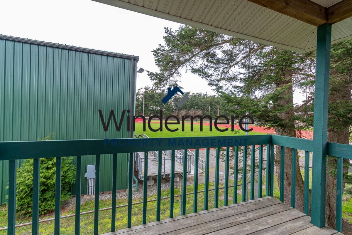 Apartment for rent at 106 S Main St, Coupeville, WA 98239
