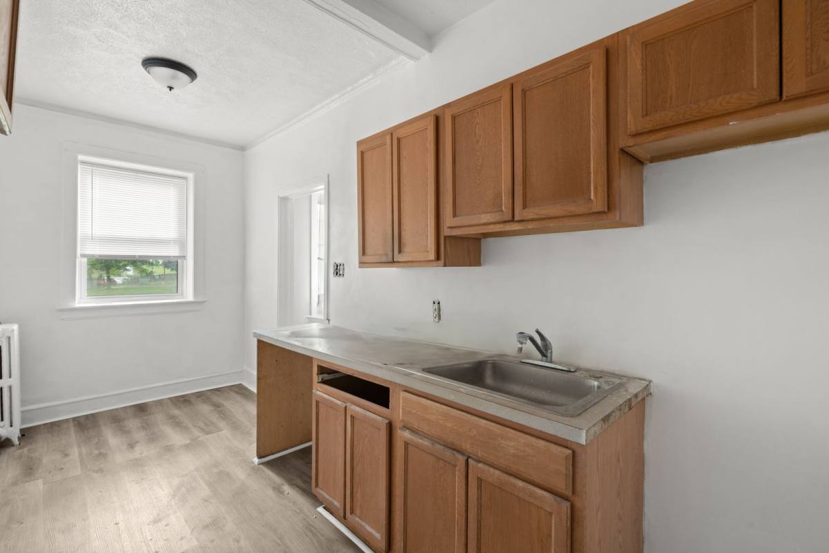 Apartment for rent at 1291 W State Fair, Highland Park, MI 48203