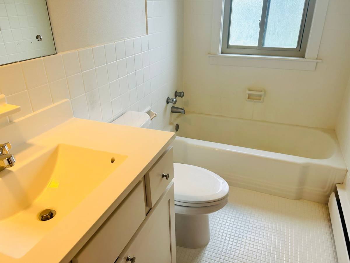 Apartment for rent at 4200 1st Ave S, Minneapolis, MN 55409
