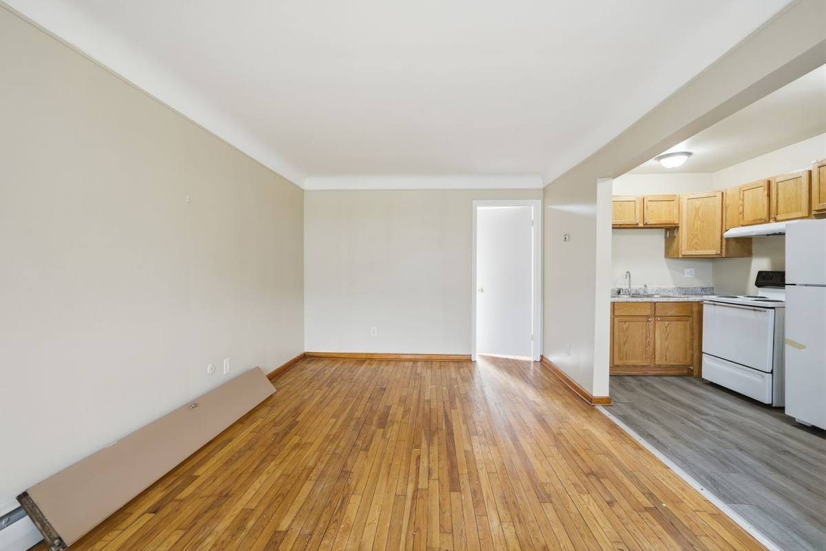 Apartment for rent at 14811-14835 Greenfield, Detroit, MI 48227