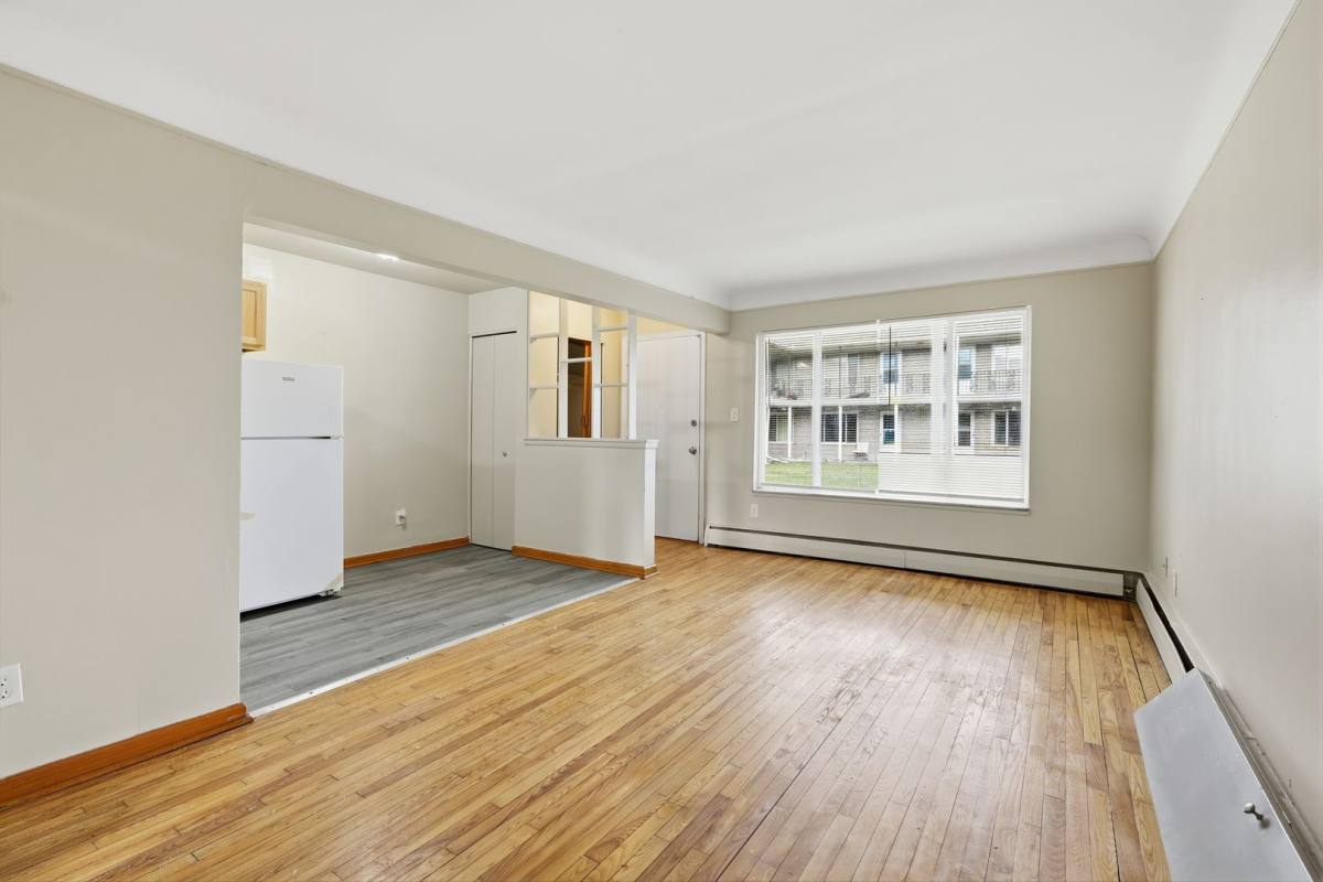 Apartment for rent at 14811-14835 Greenfield, Detroit, MI 48227