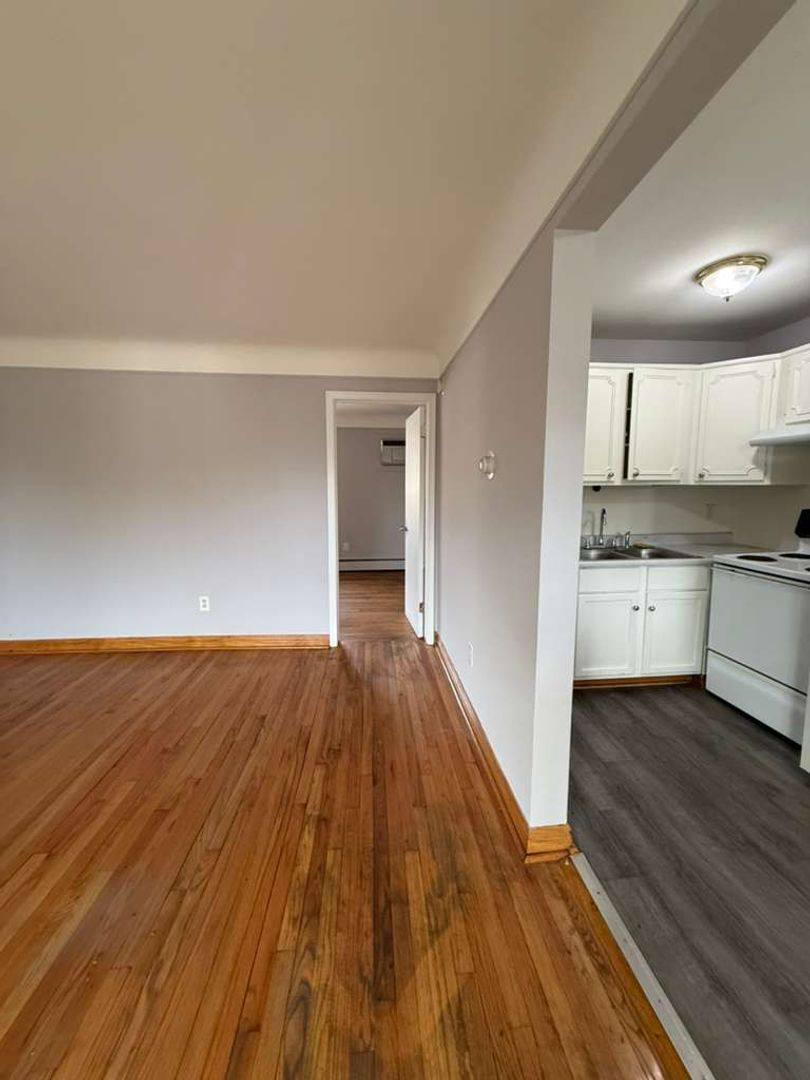 Apartment for rent at 14811-14835 Greenfield, Detroit, MI 48227