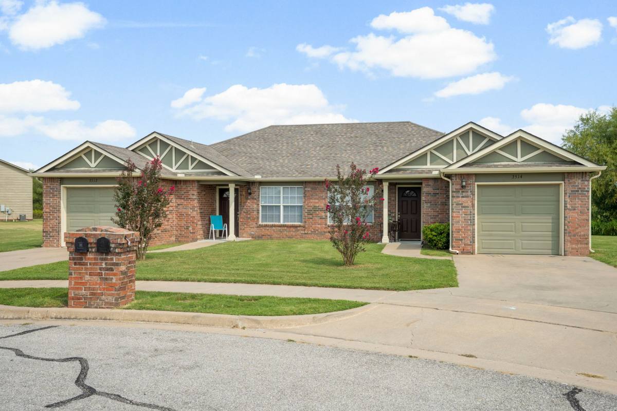 Apartment for rent at 3400 E Fairmont St, Broken Arrow, OK 74014