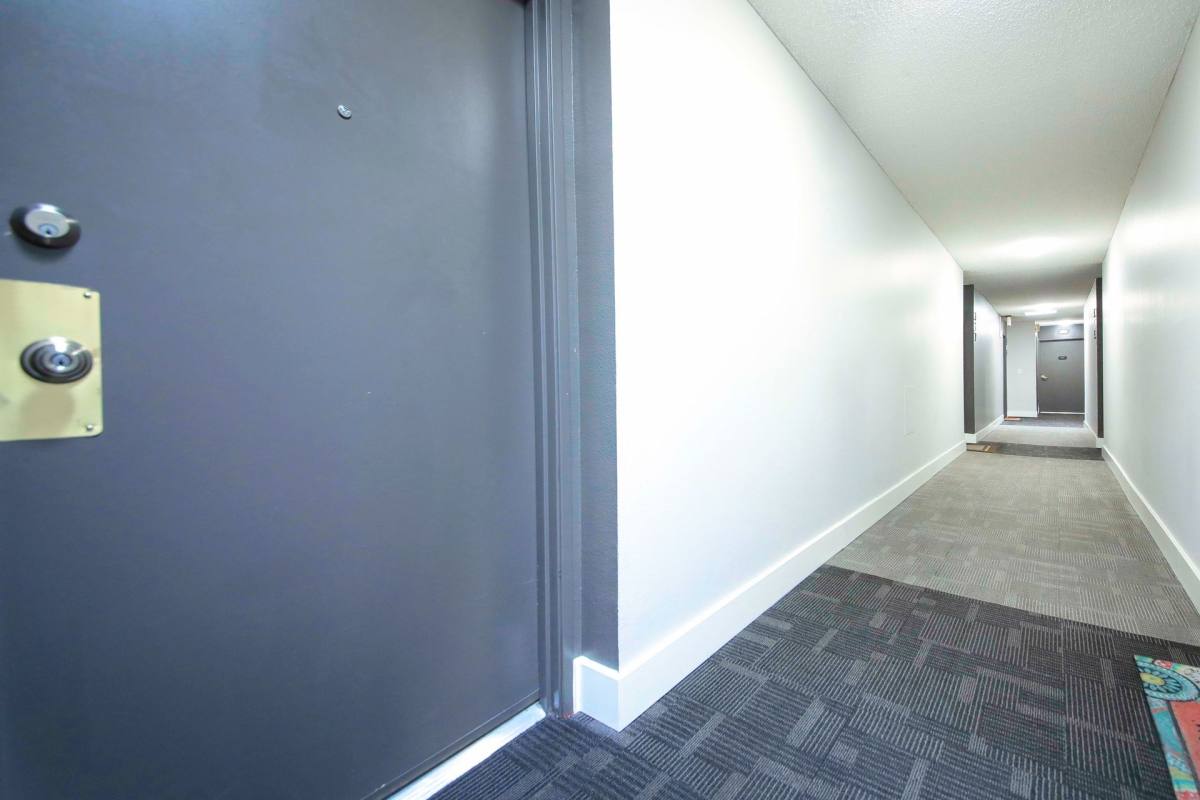 Apartment for rent at 5409 Carlton Way, Los Angeles, CA 90027