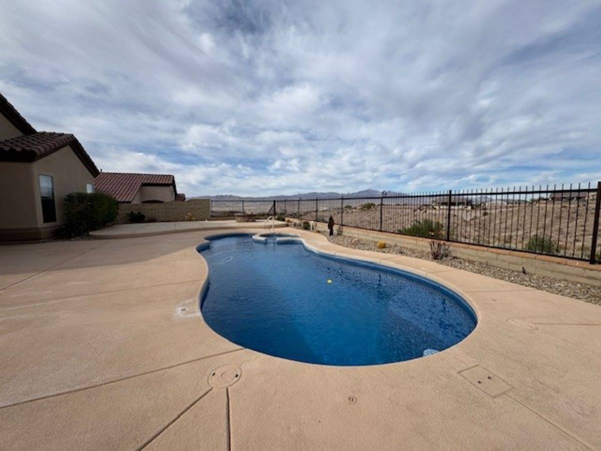 House for rent at 2879 Fort Mojave Dr, Bullhead City, AZ 86429