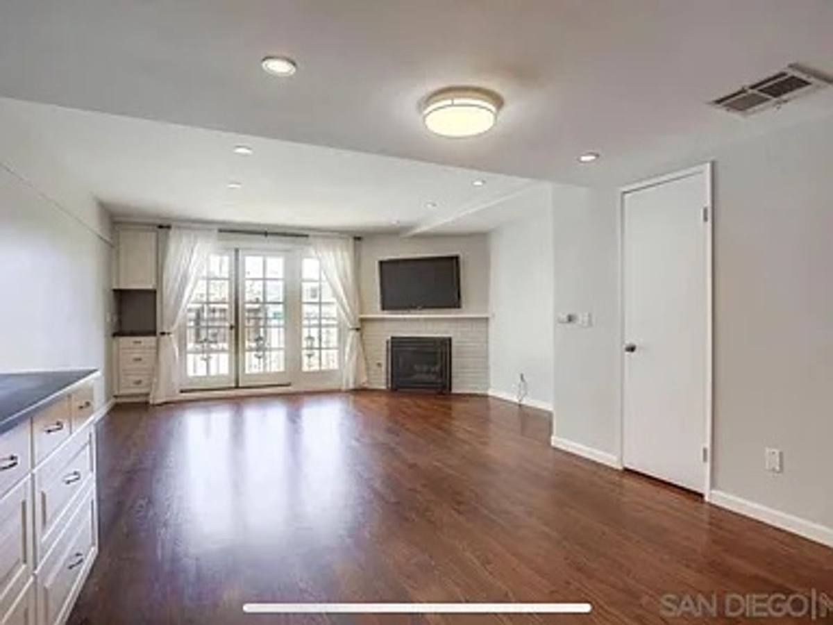 Townhouse for rent at 1111 Eureka St #8, San Diego, CA 92110