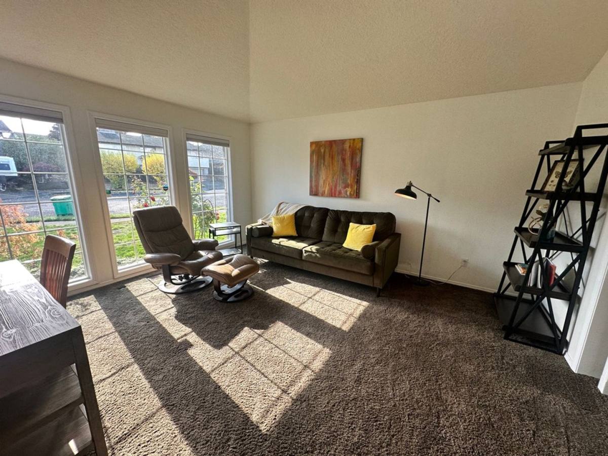 Apartment for rent at 14441 NE Morris Court, Portland, OR 97230