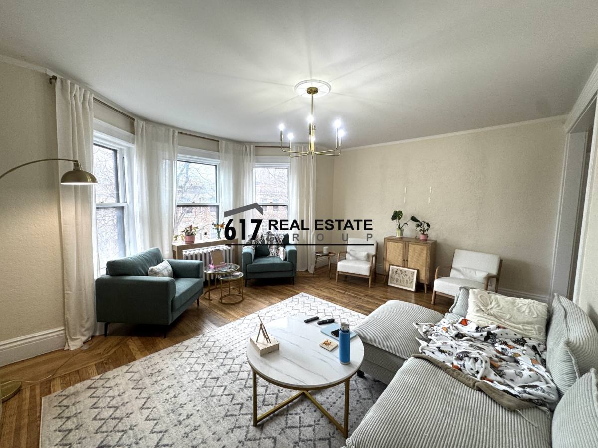 Apartment for rent at 11 Euston St #2, Brookline, MA 02446