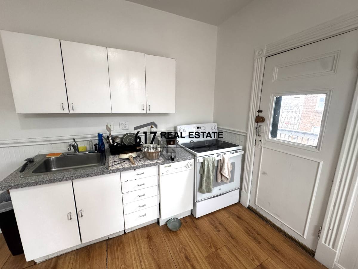 Apartment for rent at 11 Euston St #2, Brookline, MA 02446