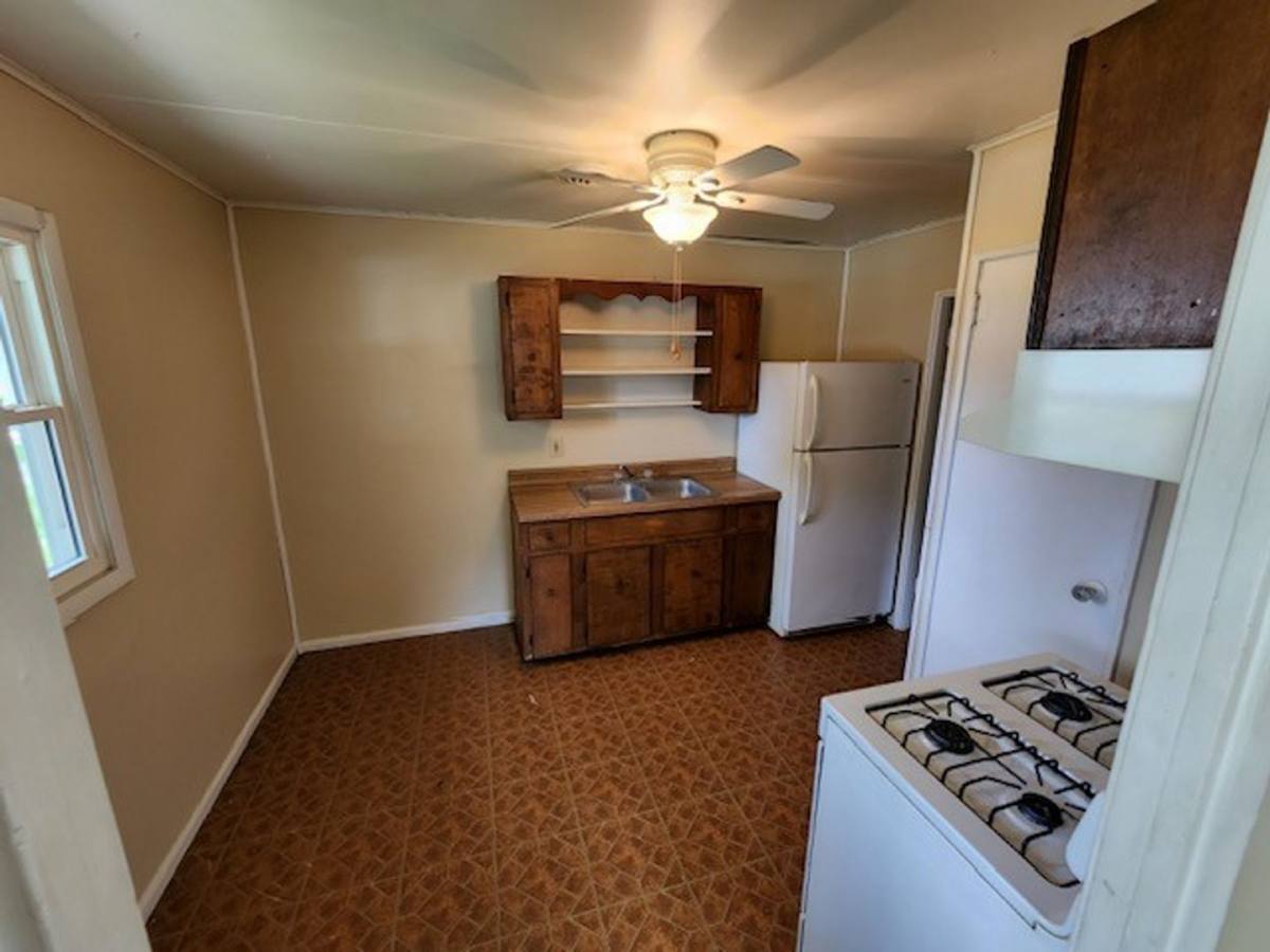 House for rent at 1088 Eastview Dr, Rantoul, IL 61866
