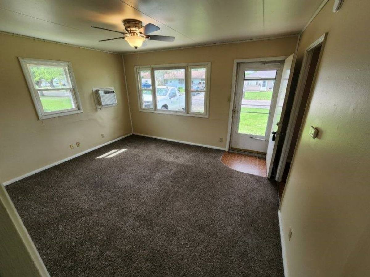 House for rent at 1088 Eastview Dr, Rantoul, IL 61866