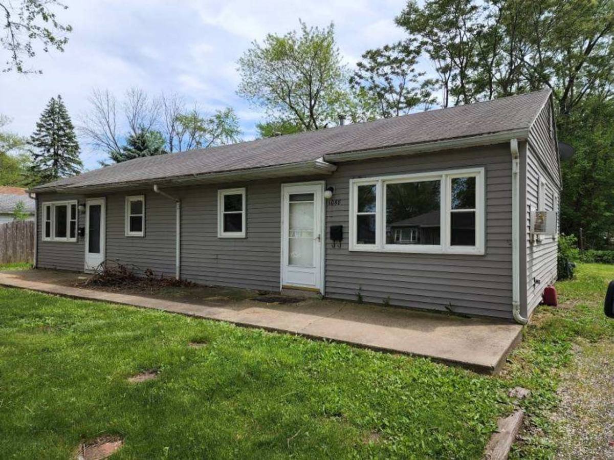 House for rent at 1088 Eastview Dr, Rantoul, IL 61866