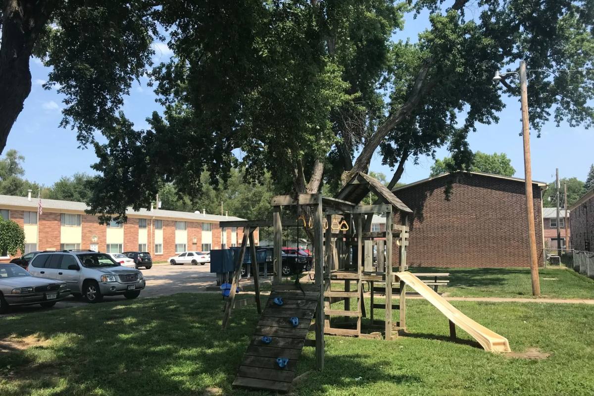 Apartment for rent at Bellevue Gardens, 2911 Washington St, Bellevue, NE 68005