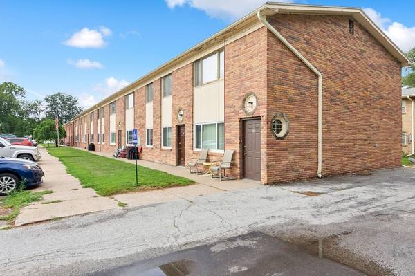 Apartment for rent at Bellevue Gardens, 2911 Washington St, Bellevue, NE 68005