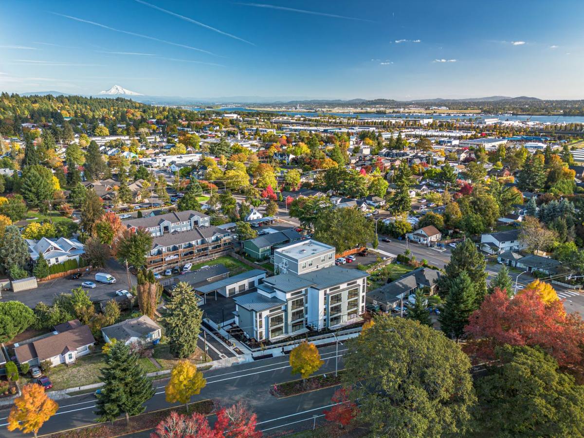 Apartment for rent at 1901 E 11th St, Vancouver, WA 98661