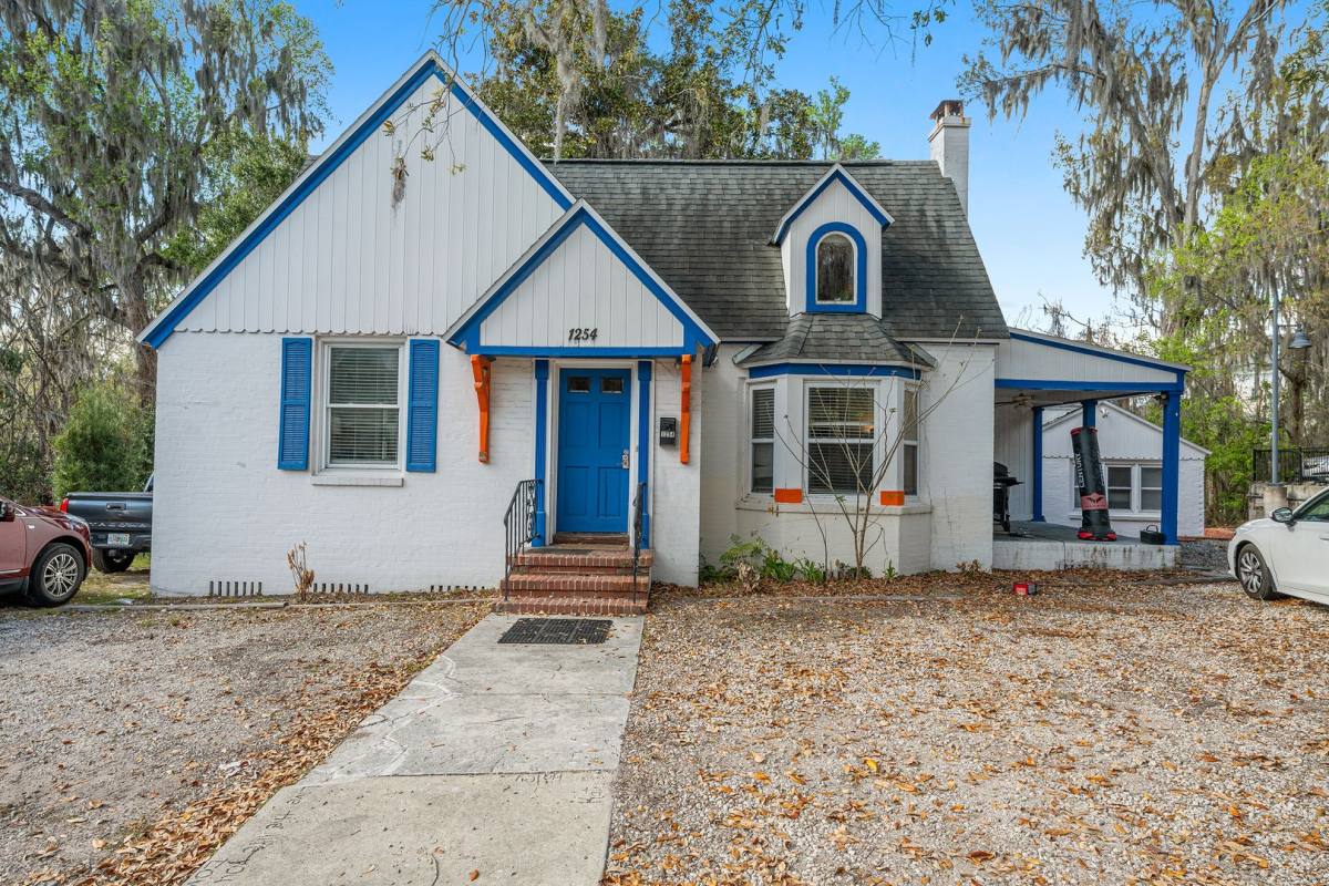 House for rent at 1254 SW 9th Rd, Gainesville, FL 32601