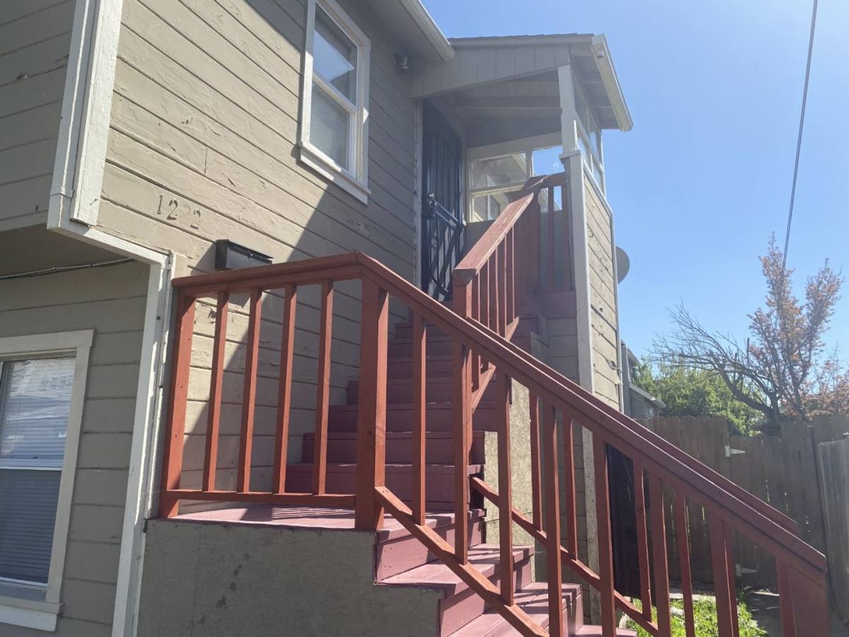 Apartment for rent at 1222-B York St, Vallejo, CA 94590