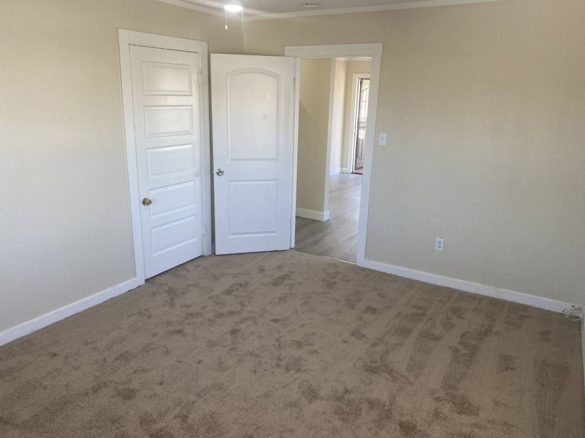 Apartment for rent at 1222-B York St, Vallejo, CA 94590
