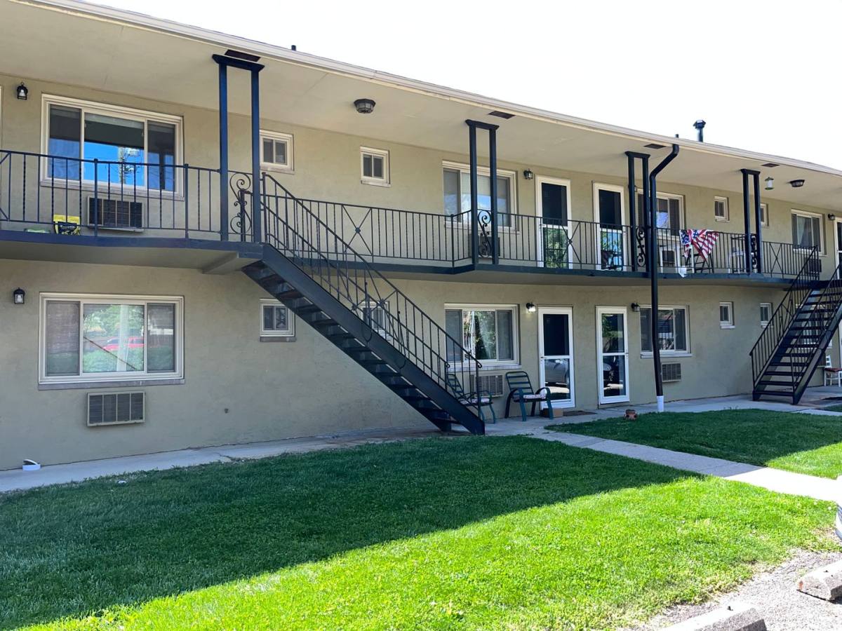 Apartment for rent at 10 Indian Springs, Columbus, OH 43214