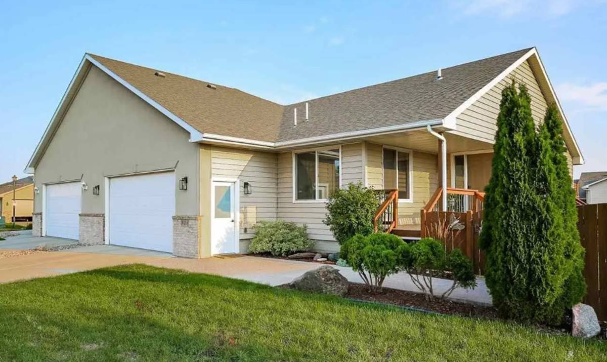 House for rent at 3436 W 84th Place, Sioux Falls, SD 57108