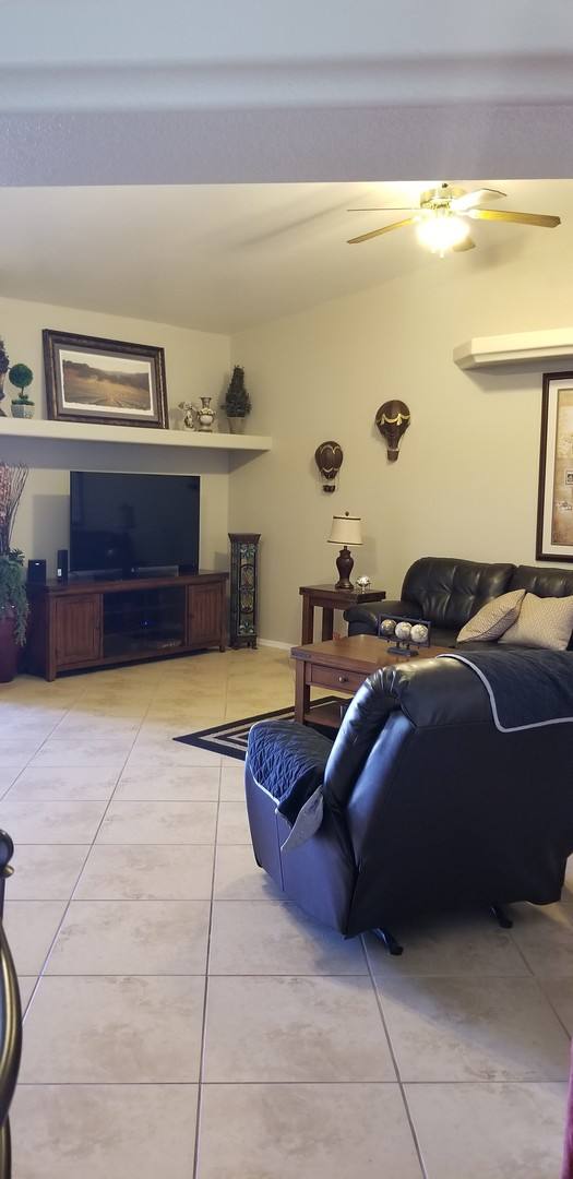 House for rent at 2410 Hillview Dr, Lake Havasu City, AZ 86403