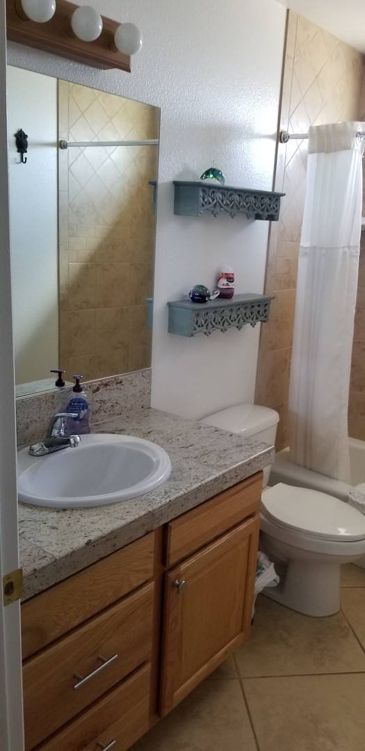 House for rent at 2410 Hillview Dr, Lake Havasu City, AZ 86403
