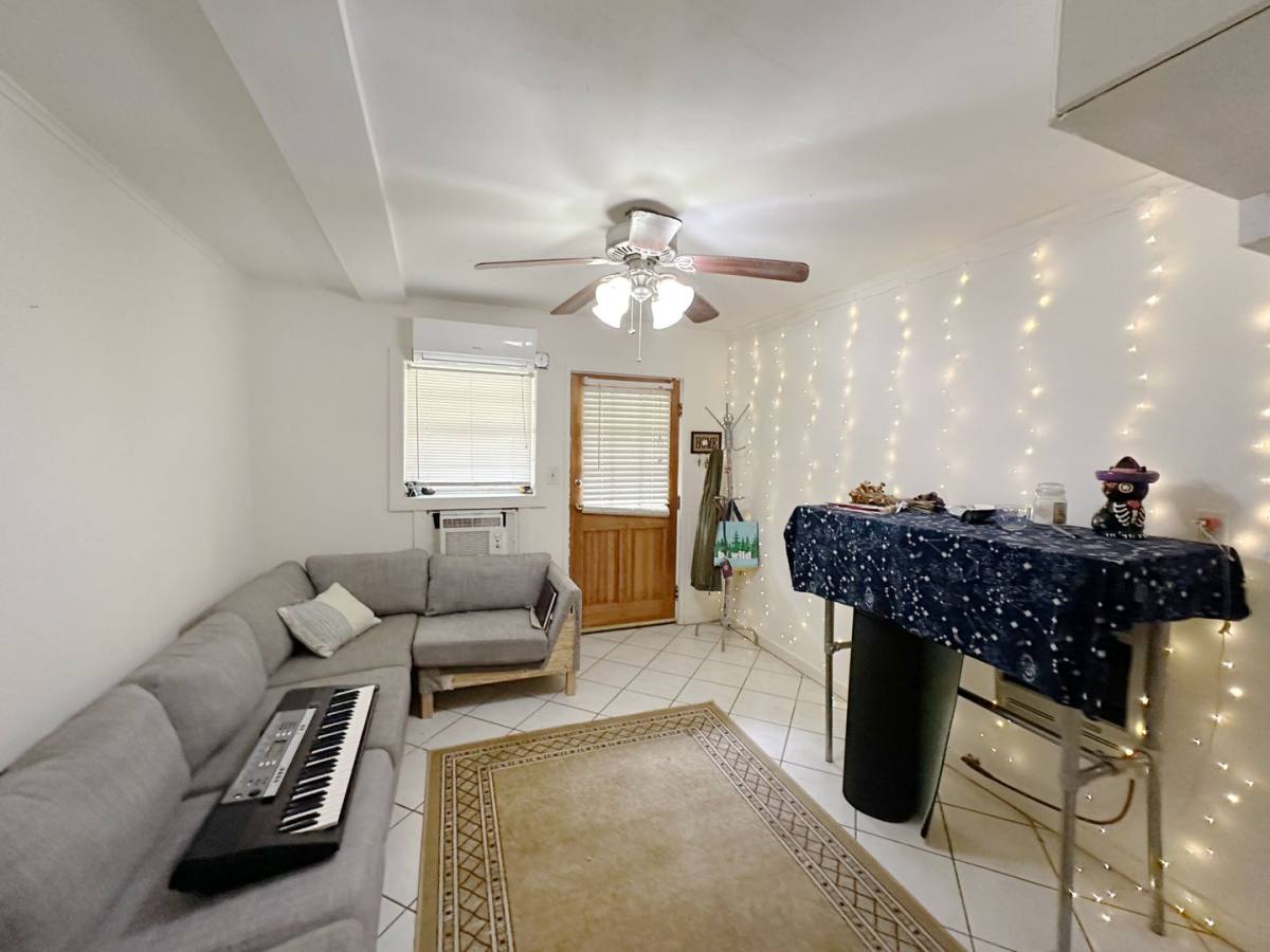 House for rent at 732 NE 3rd Ave #A, Gainesville, FL 32601