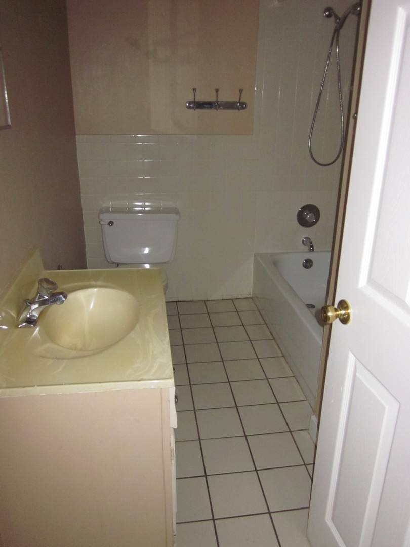 House for rent at 734 NE 3rd Ave #1, Gainesville, FL 32601