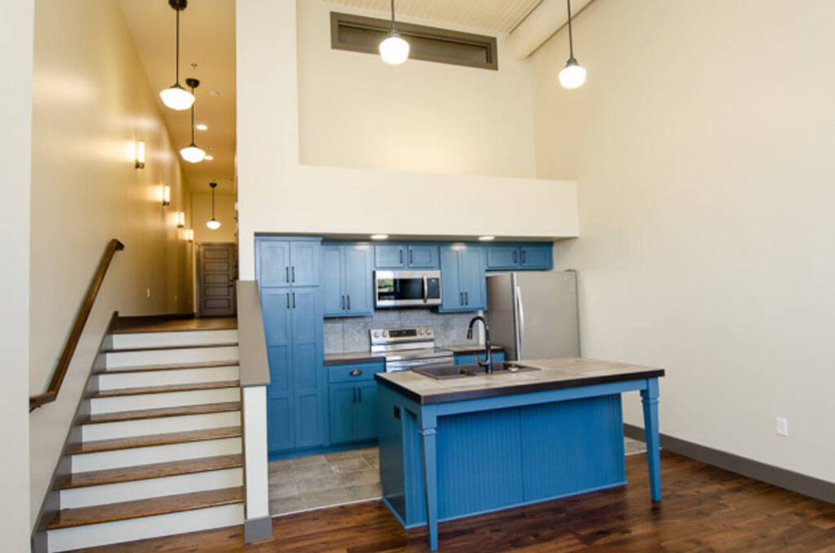 Apartment for rent at 203 W Commercial St, Springfield, MO 65803