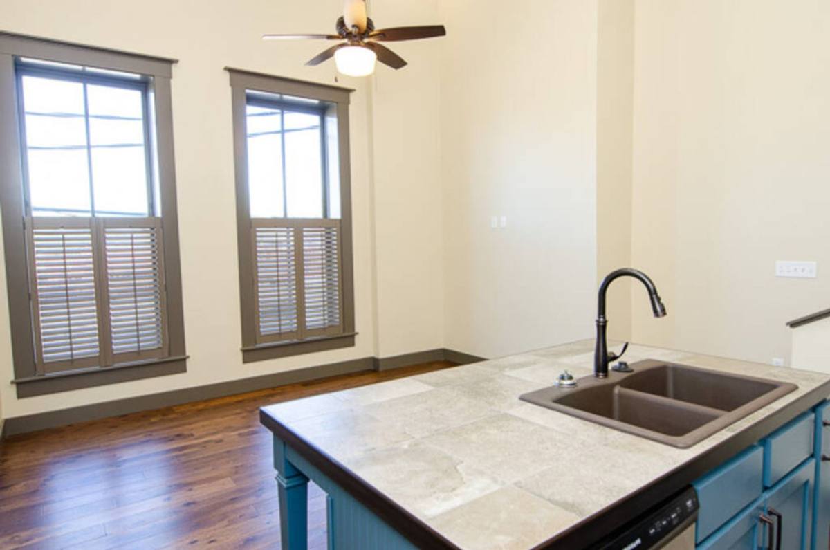 Apartment for rent at 203 W Commercial St, Springfield, MO 65803