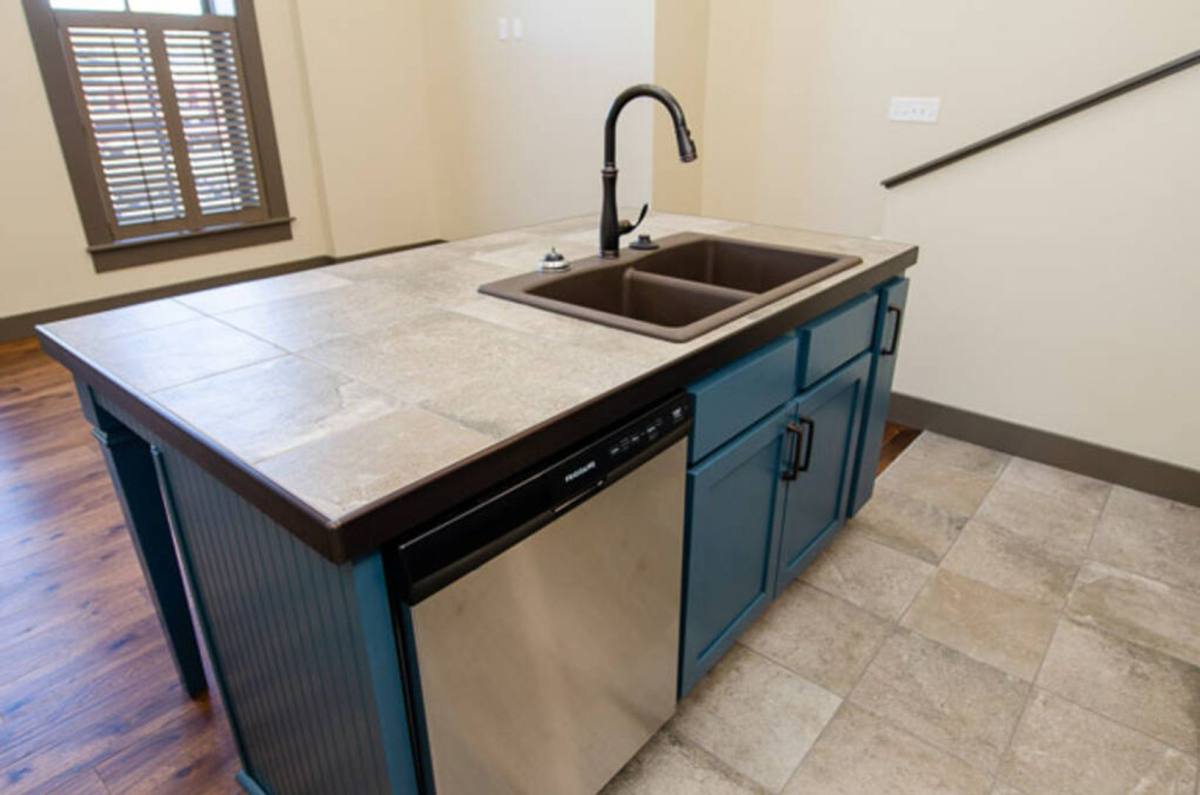 Apartment for rent at 203 W Commercial St, Springfield, MO 65803