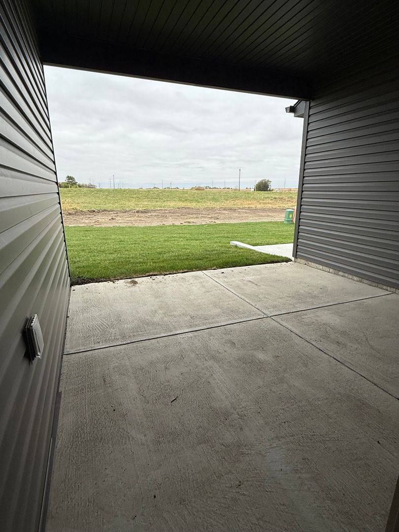 Townhouse for rent at 9746 S 89th St, Lincoln, NE 68526