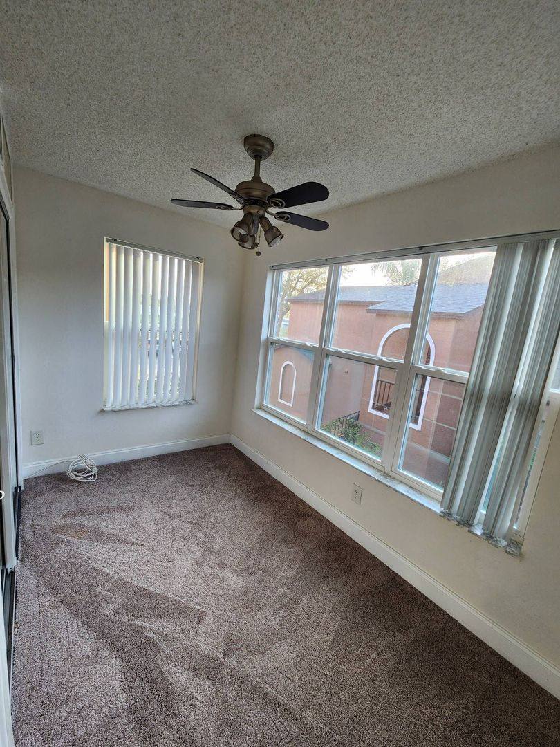 Condo for rent at 5737 Gatlin Ave, Orlando, FL 32822