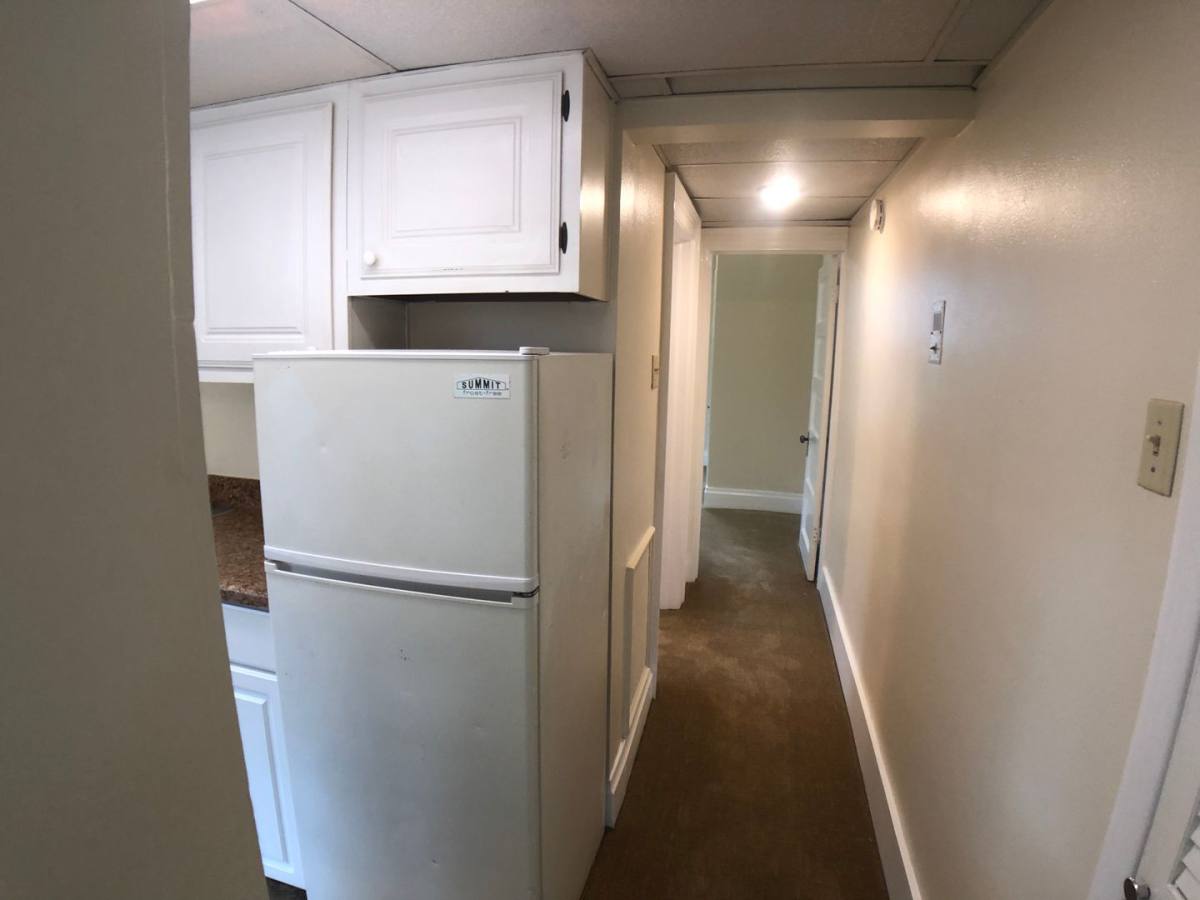 Apartment for rent at 562 - 564 E Maiden St, Washington, PA 15301