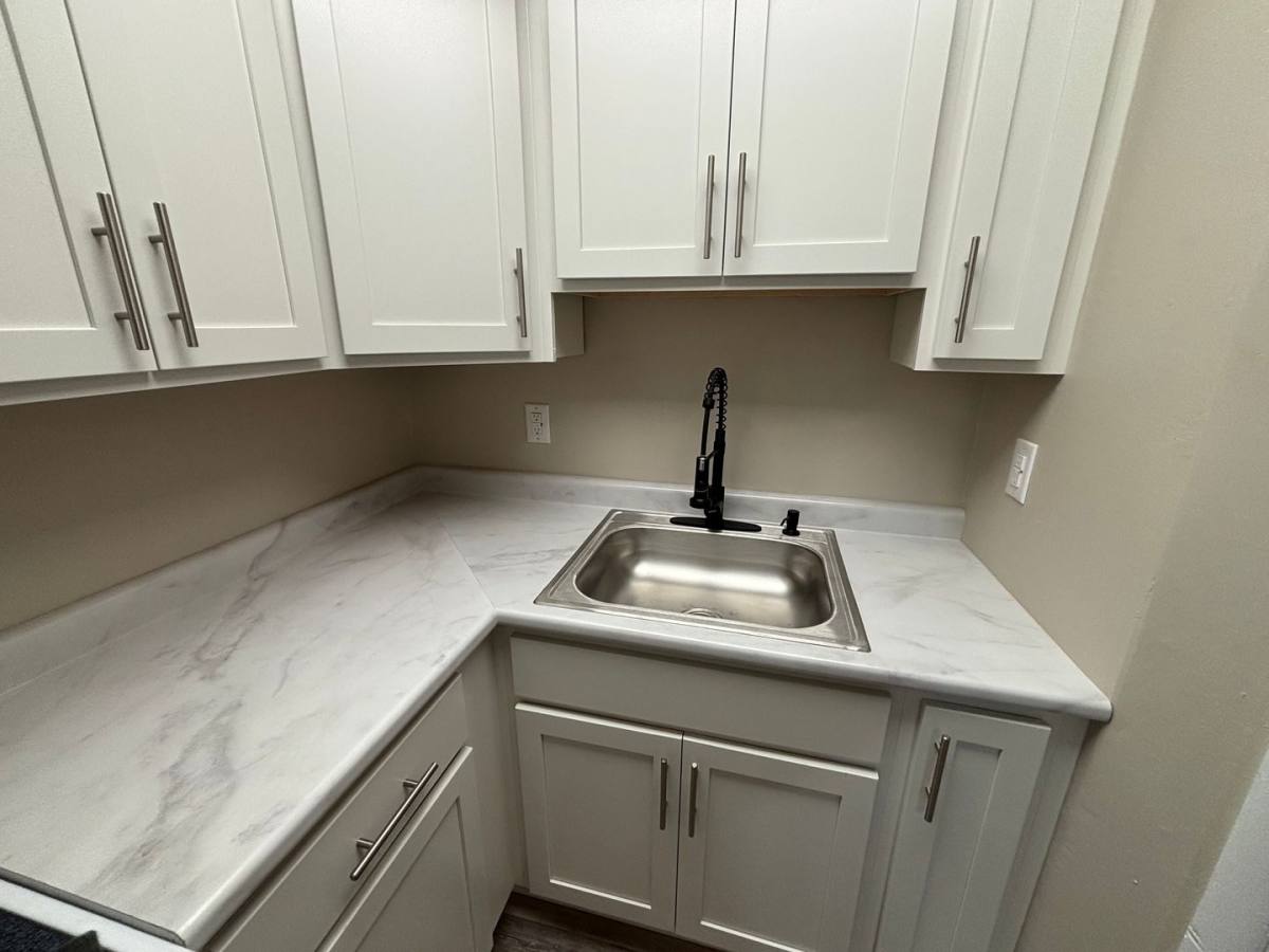 Apartment for rent at 562 - 564 E Maiden St, Washington, PA 15301