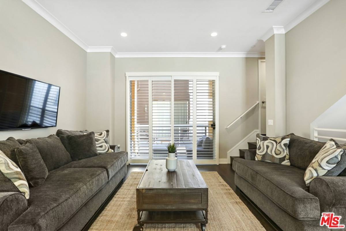 House for rent at 2202 Edendale Lane, Los Angeles, CA 90026