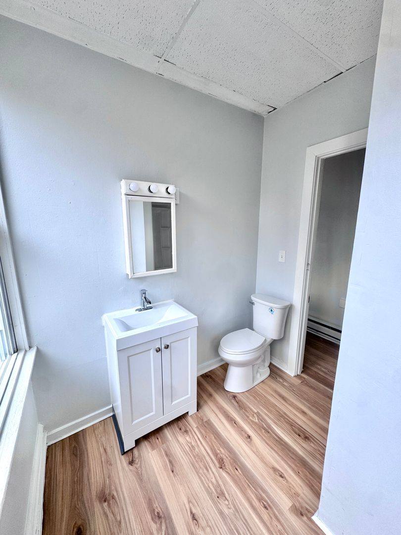 Apartment for rent at 120-122 N 8th St, Allentown, PA 18102
