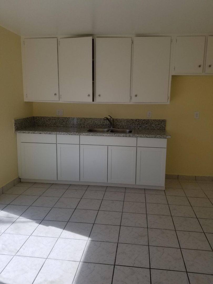 Townhouse for rent at 1808 W Rumble Rd, Modesto, CA 95350